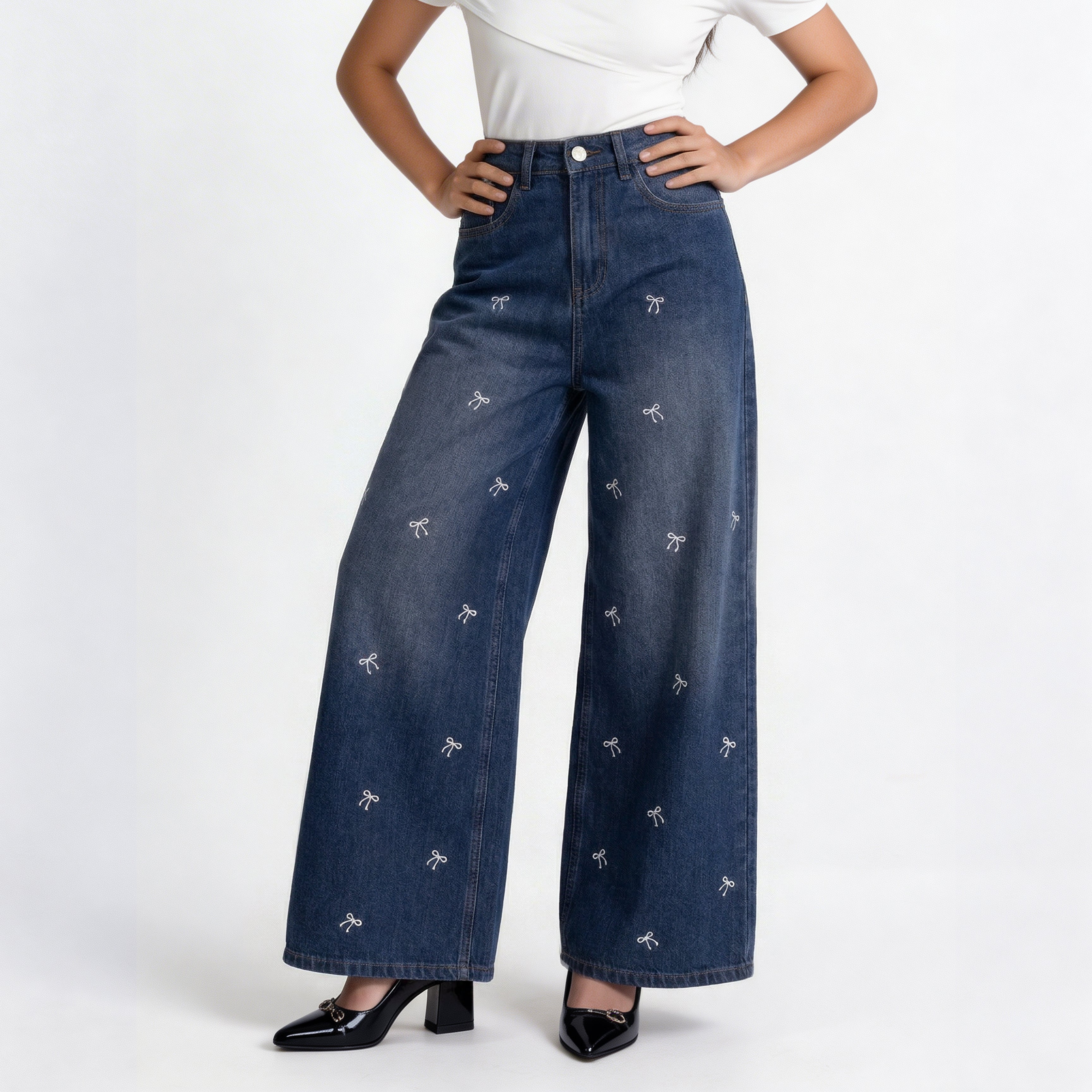 Lunara Embroidered High-Waist Baggy Jeans