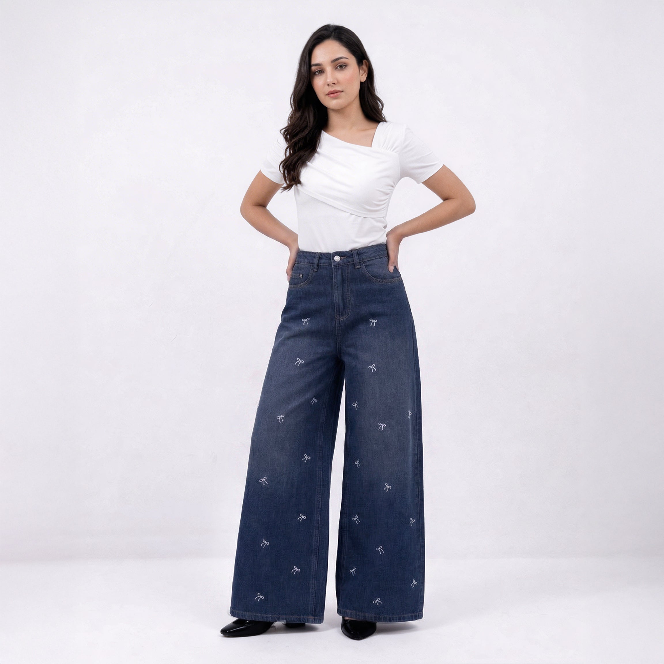 Lunara Embroidered High-Waist Baggy Jeans