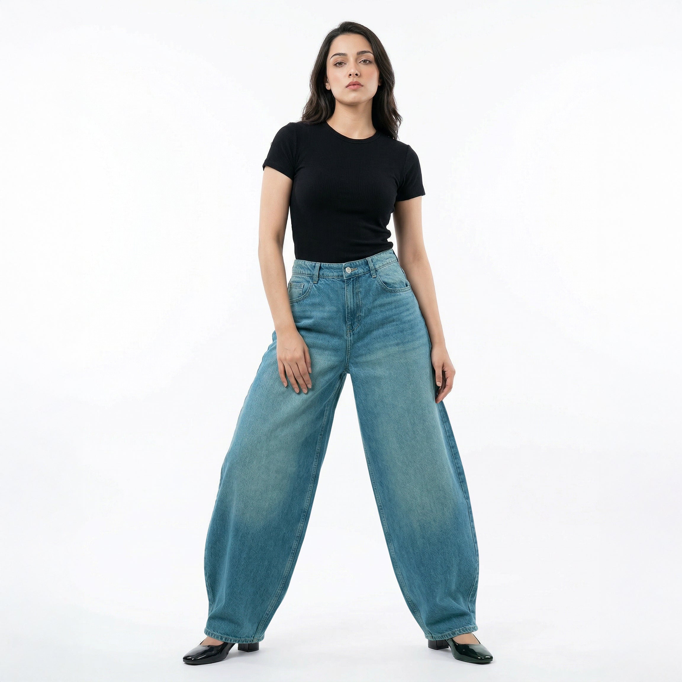 AirCurve High-Rise Balloon Jeans
